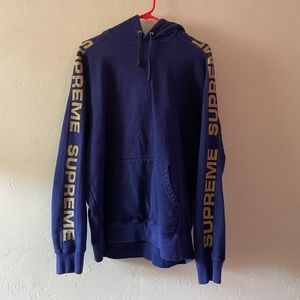 Supreme hoodie